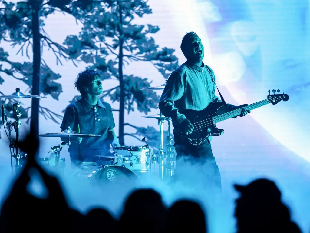 Twenty One Pilots Hosting IMAX Film Online Watch Party, Dropping Live LP